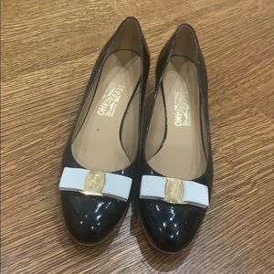 Vara Two Tone Block Heel